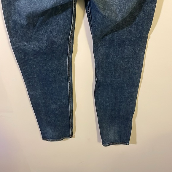 Old Navy Relaxed Slim Taper Distressed Jeans Size 32x32 - Picture 6 of 8
